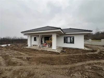 Casa Noua in Complexul Maxa Bau – Confort Modern in Viile Satu Mare - foto 7
