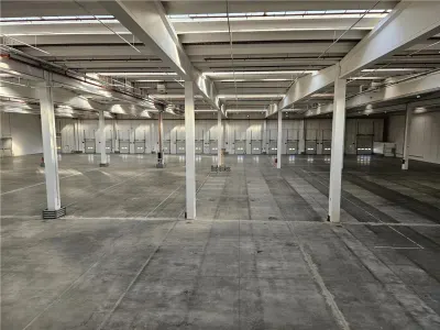 Spatiu Industrial - 5000 mp - Logistica - Depozitare - Distributie - foto 6