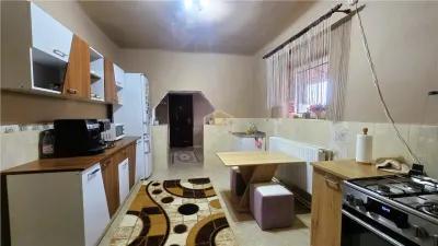 VIDEO | Casa cu teren generos si deschidere la 3 strazi | 10 minute de Satu Mare - foto 13
