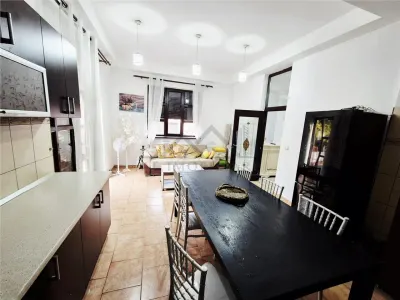 Casa de inchiriat cu priveliste frumoasa - foto 9