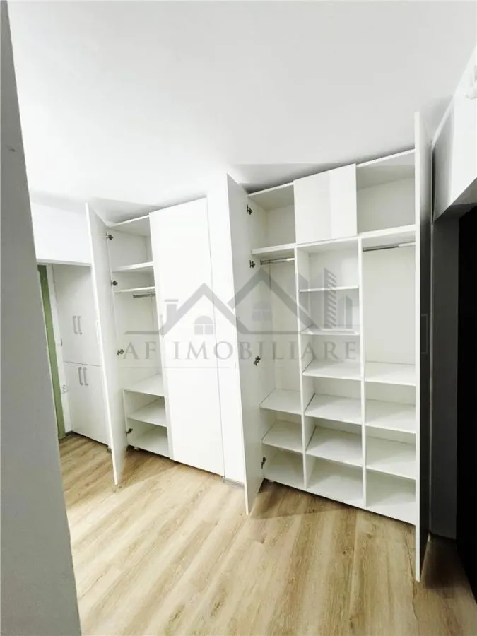 Apartament cu 3 camere de inchiriat - foto 14