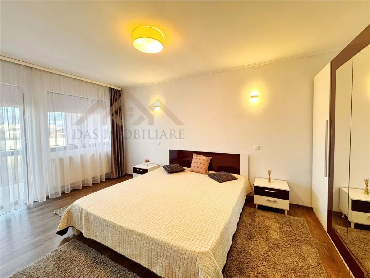 Apartament 3 camere si loc de parcare zona Marul de Aur - foto 1