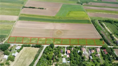 VIDEO | Priveliste de vis | Ultima parcela de casa imprejmuita | Drum asfaltat, utilitati - foto 16
