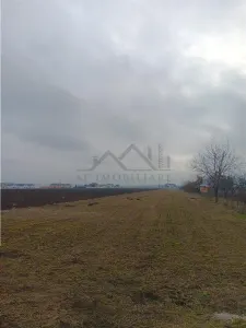 Aroneanu teren 8503 deschidere la doua strazi utilitati la ambele capete s-a demarat procedura de PUZ Intrare in intravilan - foto 5