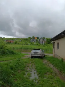 Manta Rosie  Hlincea Teren 616mp si Casa veche din caramida 81mp - foto 3
