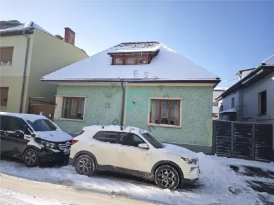 Casa de vanzare, Brasov, zona Centru Civic - pretabil clinica, birouri - Brasov