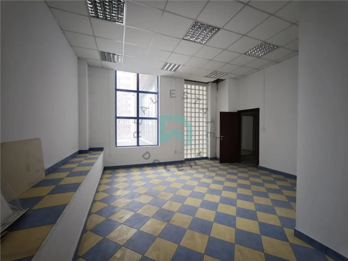 Spatiu comercial zona, ITC Brasov,, 310 mp - foto 7