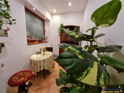 Decomandat pe 2 camere+ birou, etaj 1, Bulevardul Grivitei, Brasov - foto 4