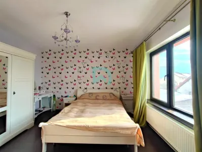 Inchiriez Casa, Primaverii,  Sanpetru - foto 20