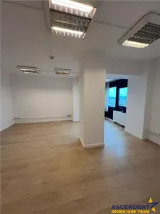 Spatiu de birouri renovat, Centrul Civic, Brasov - foto 12