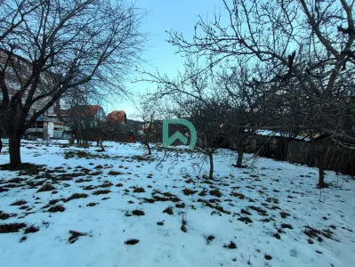 Teren langa telecabina, Busteni - foto 6