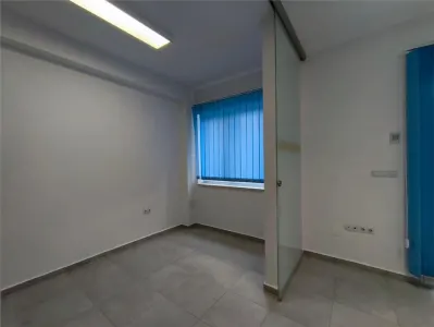 Spatiu Comercial Maurer  Loc De parcare Terasa - foto 5
