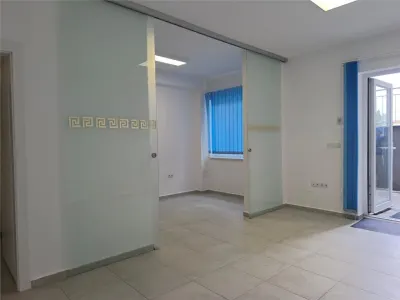 Spatiu Comercial Maurer  Loc De parcare Terasa - foto 7