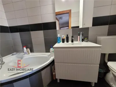 Apartament 4 camere , Piata Matei Corvin , 95mp , Semi-Central - foto 5