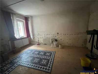 Casa zona centrala,oportunitate personalizare - foto 8