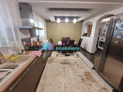 Vila cu 20 ari teren in Scheia - foto 4