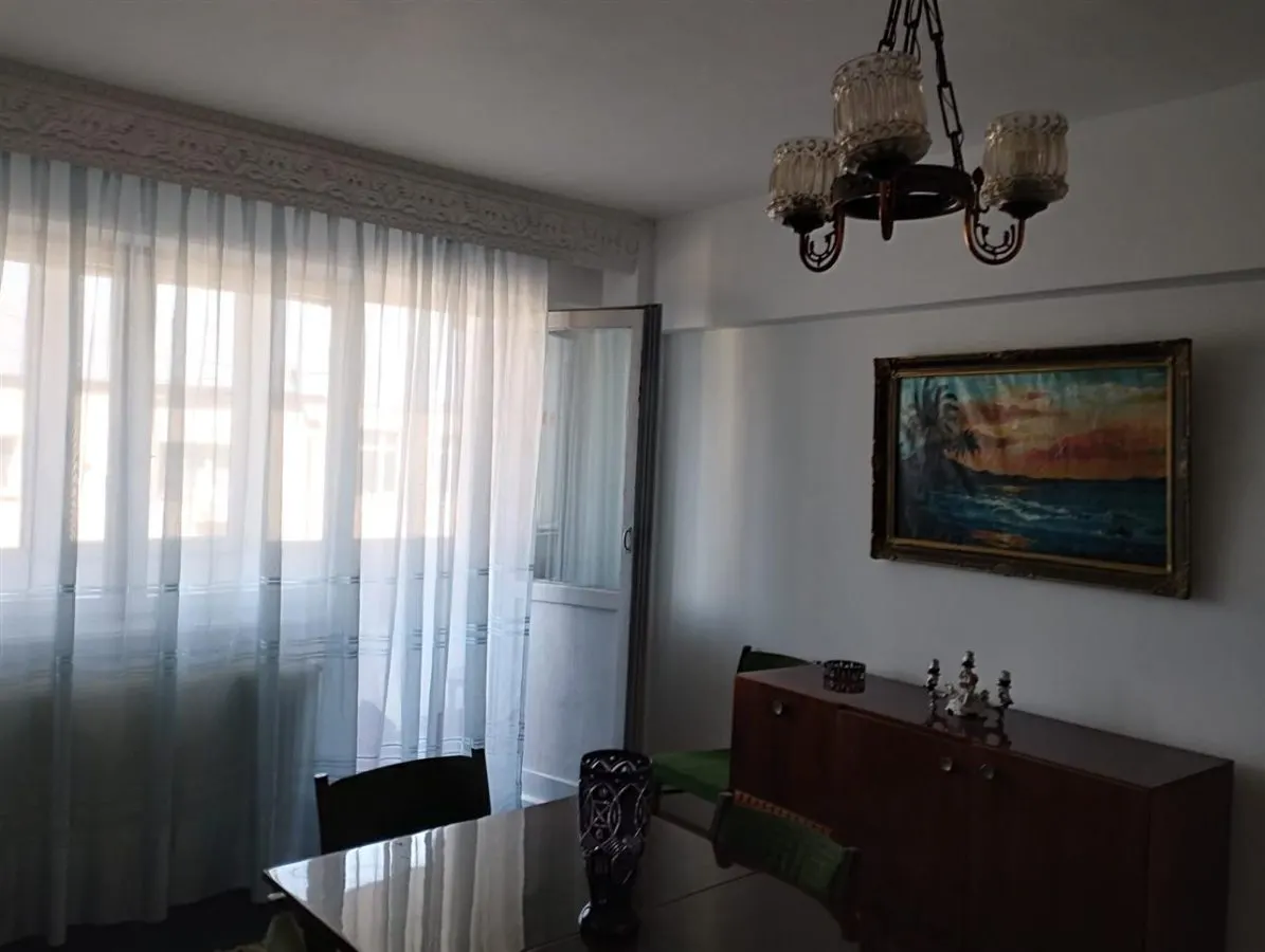 3 camere decomandate Bacau - foto 2