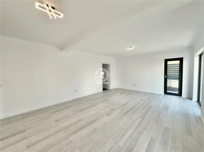 Casa vile vanzare Miroslava - foto 9