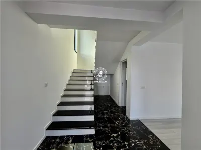 Casa vile vanzare Miroslava - foto 10