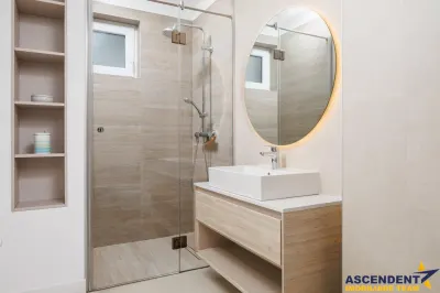 Tur LIVE! Eleganta si confort: penthouse pe doua niveluri - foto 6