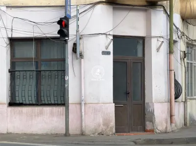 Spatiu de inchiriat, centru, expunere mare - foto 4