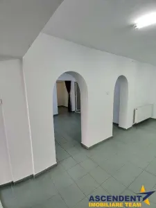Spatiu, Central, Brasov - foto 4