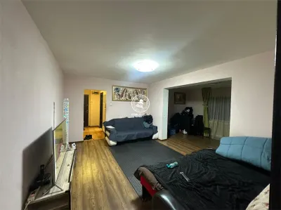 Apartament 3 camere Podu de Piatra - foto 2