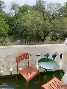 Apartament et.1, luxury class, langa Primarie cu balcon si vedere spre Parc - foto 5