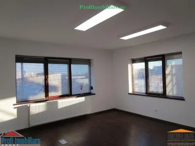 Spatiu-Apartament 6 camere, 158 mp, Micalaca zona 300, acces separat - foto 11
