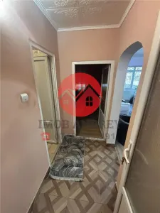 Ap. 4 camere Vest, etaj 2, mobilat, centrala pe gaz, 67 mp - foto 12