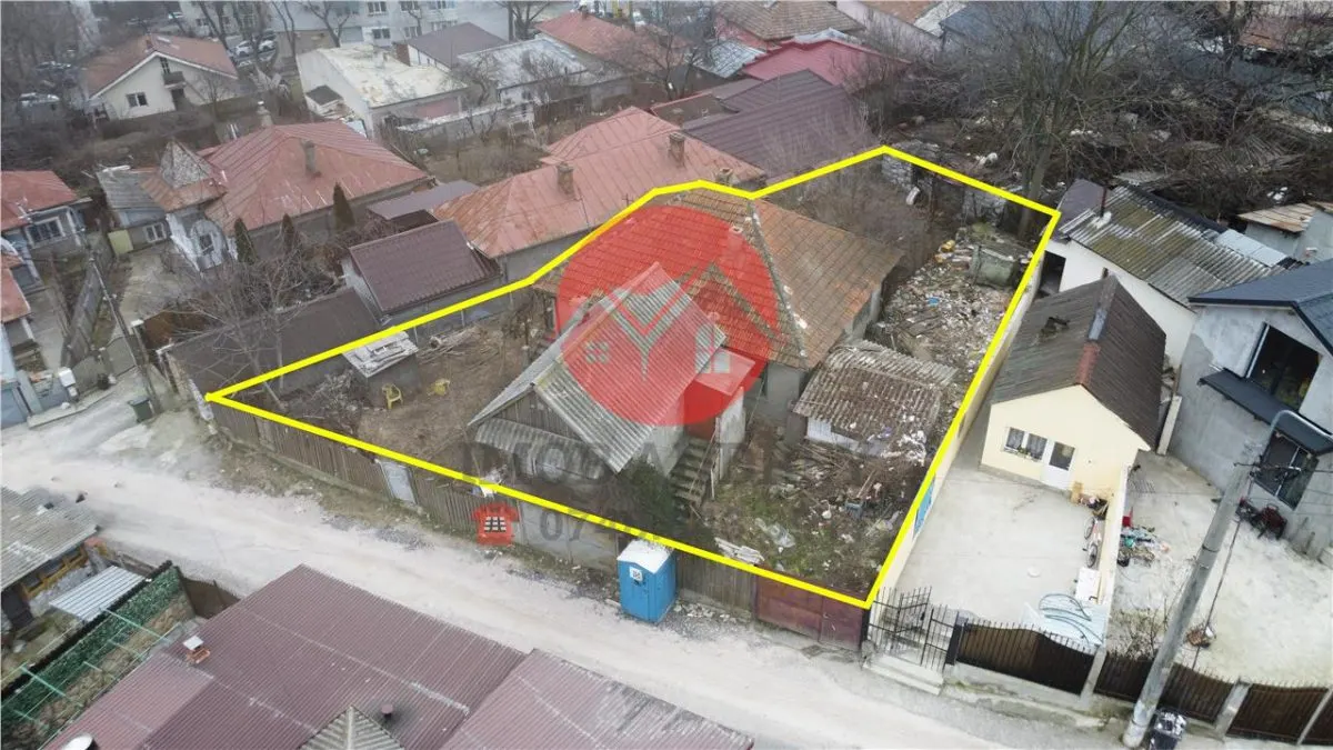 Teren 491 mp în centrul Tulcei, pozitie excelenta, cu case existente - foto 1