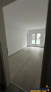 Decomandat, parcare subterana, Tractorul, BrasovTractorul - Brasov