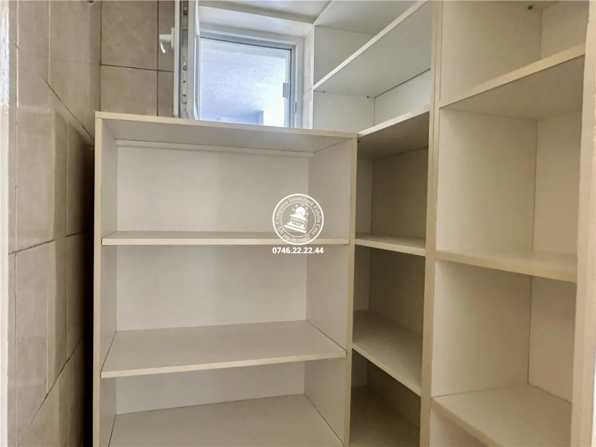 Apartament 3 camere  de inchiriat  Centru, - foto 7
