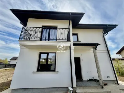Vila  de vanzare  Valea Ursului, Iași - Miroslava