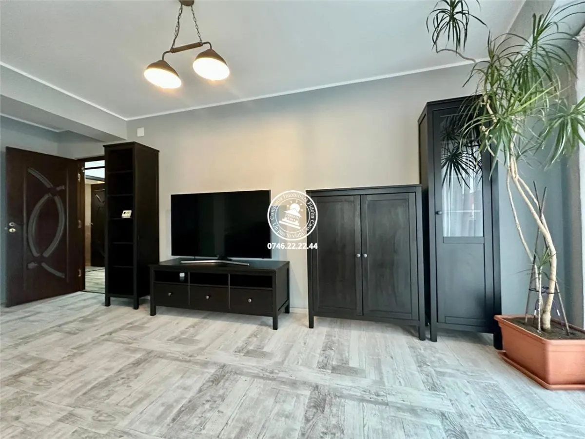 Apartament 2 camere  de vanzare  Centru, - foto 1