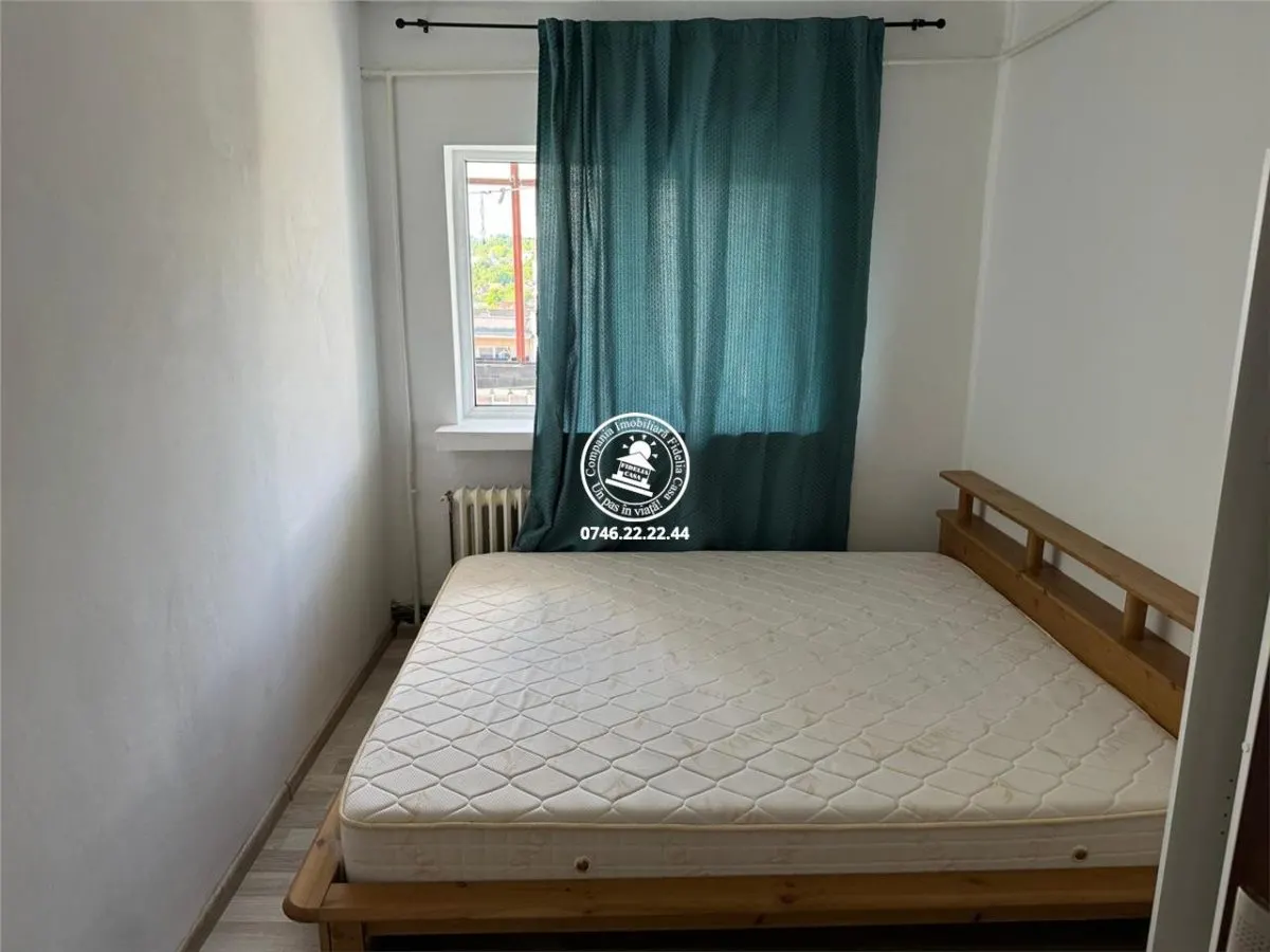 Apartament 3 camere  de vanzare  Gara, - foto 4