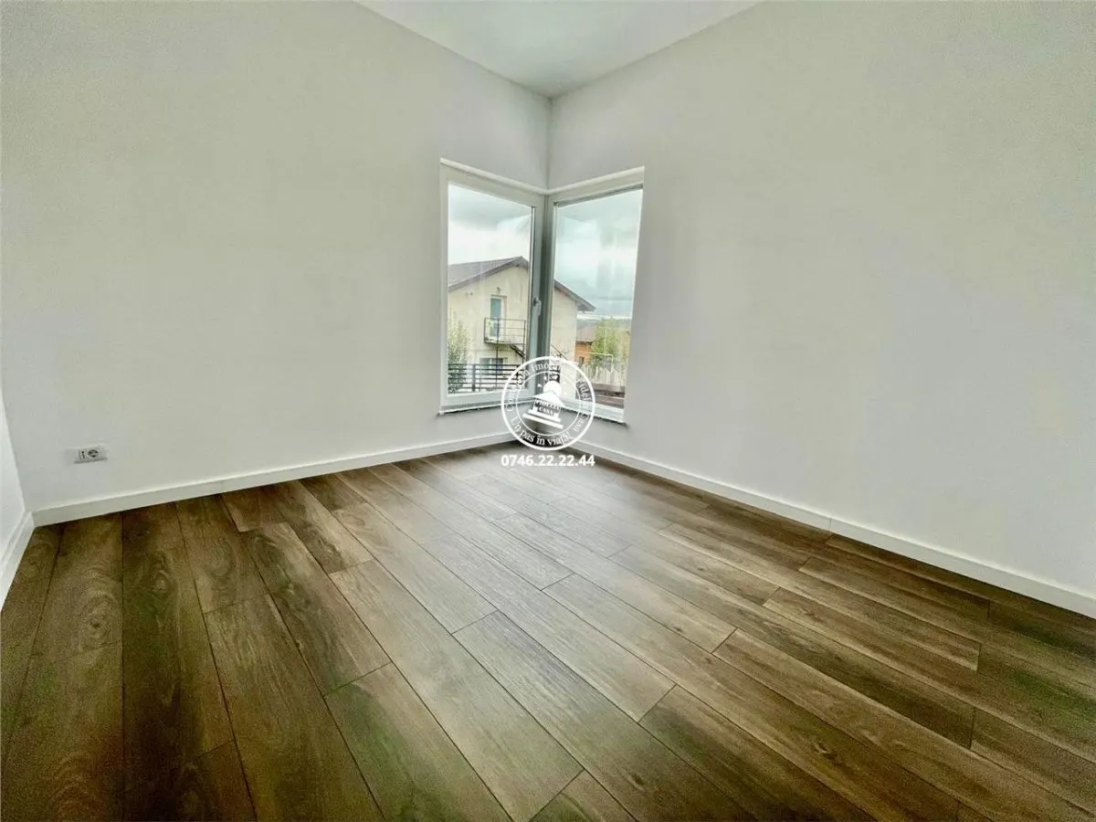 Vila  de vanzare  Miroslava, - foto 12