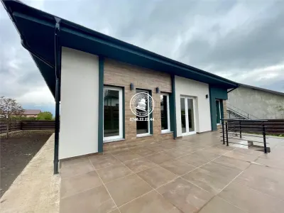 Vila  de vanzare  Miroslava, - foto 3