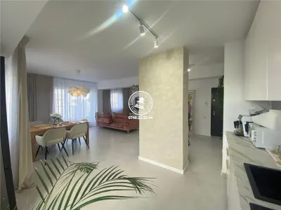 Apartament 4 camere  de vanzare  Tatarasi, - foto 2