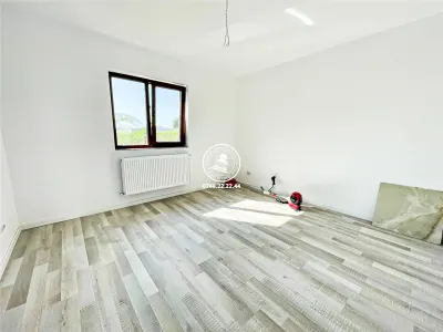 Vila  de vanzare  Lunca Cetatuii, - foto 5