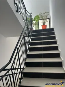 Central, Targu Mures: Spatiu rezidential semifinisat, pretabil birou/locuinta... - foto 2