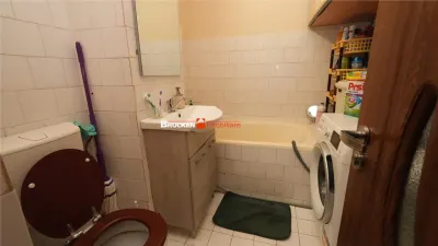 Apartament cu 3 camere de vanzare - foto 8