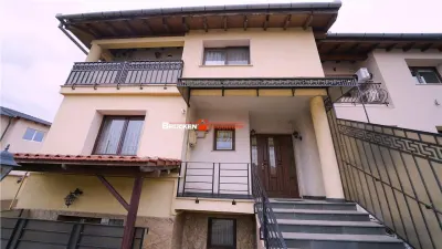 Casa P+M cu demisol | Zona Iosia, Oradea — 153,3 mp utili - Oradea