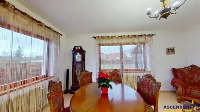 Exploreaza LIVE! Rezidential, compozitie apreciabila, in alintul verdelui - foto 4