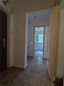 Apartament 3 camere zona Baraolt - foto 4