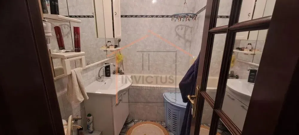 Apartament 3 camere - foto 4