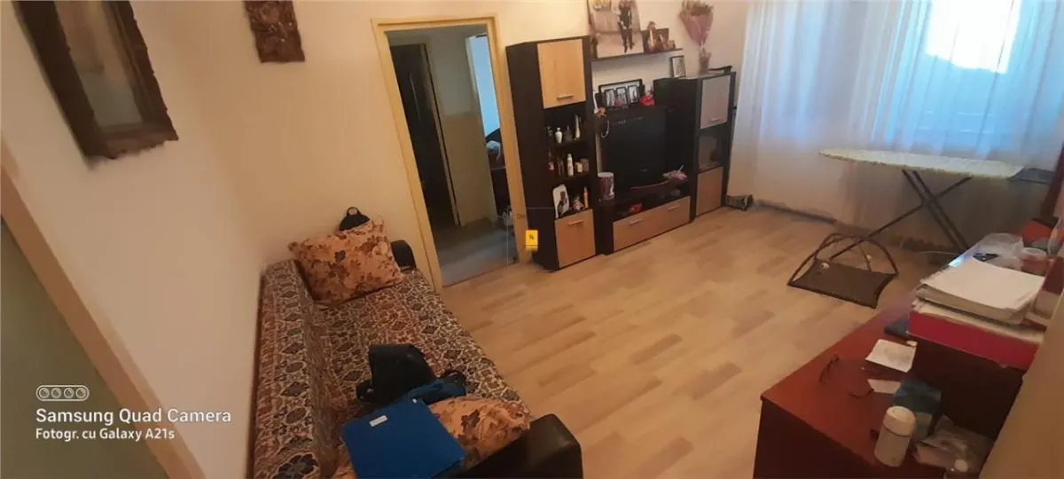 Apartament 2 camere  de vanzare zona Vest - foto 1