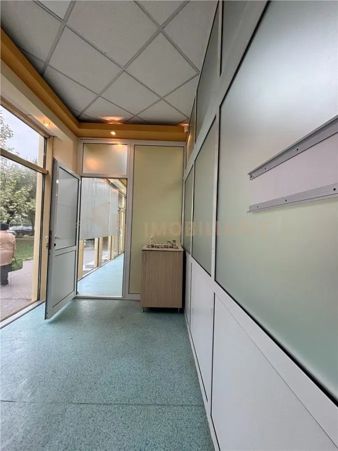 Spatiu comercial de vanzare sau inchiriere - foto 10