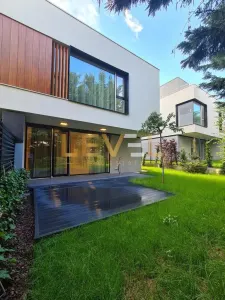 [VIDEO] Vila ultramoderna cu 5 camere cu curte libera 187 mp - Pipera - Bucuresti