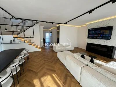 Casa individuala | 4 camere | 337 mp | Piscina | 2 Garaje | Andrei Muresanu - Cluj-Napoca